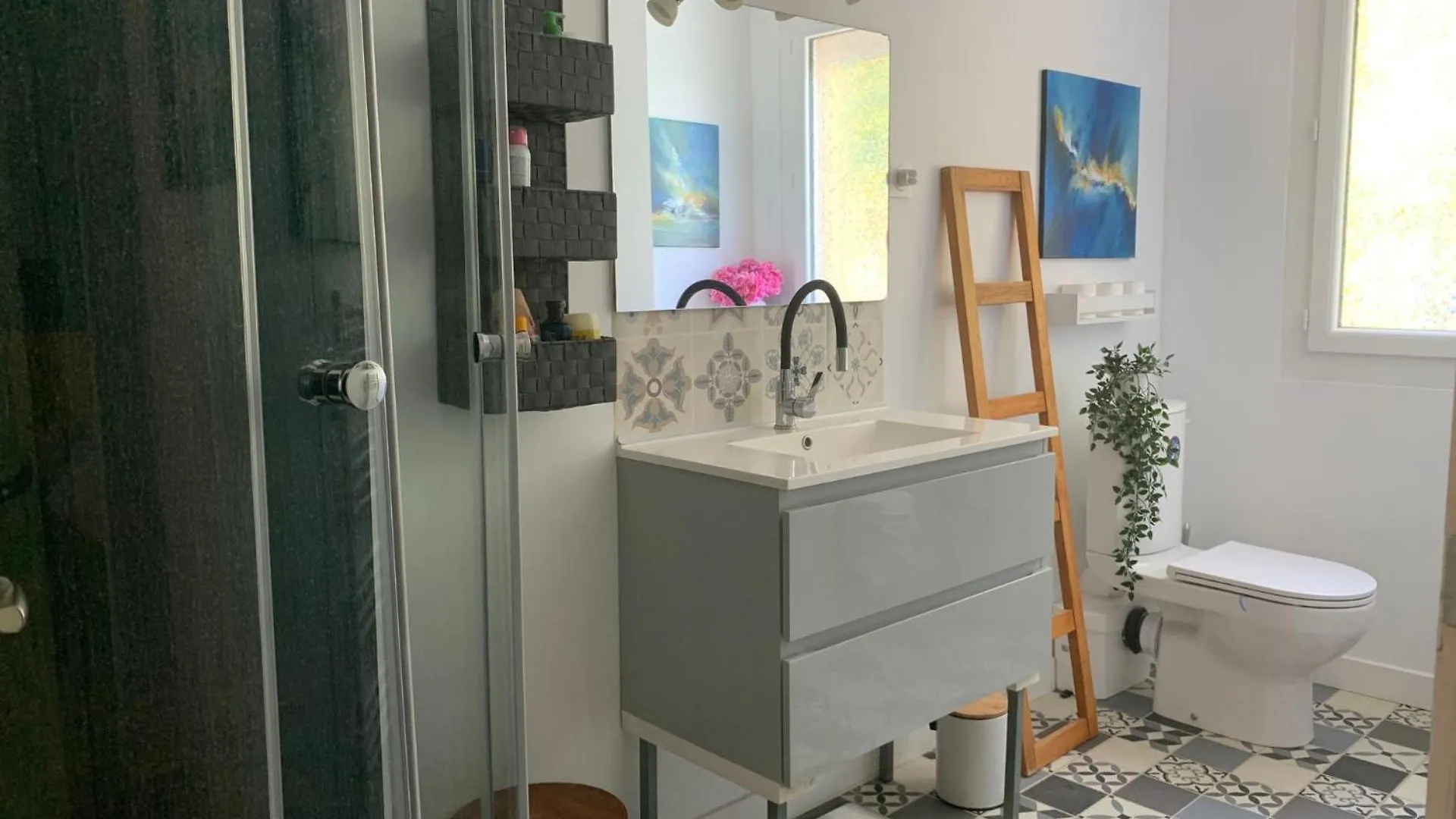 Villa Provence Azur - Grand Appartement Avec Piscine Proche Mediterranee La Seyne-sur-Mer 0*,  France